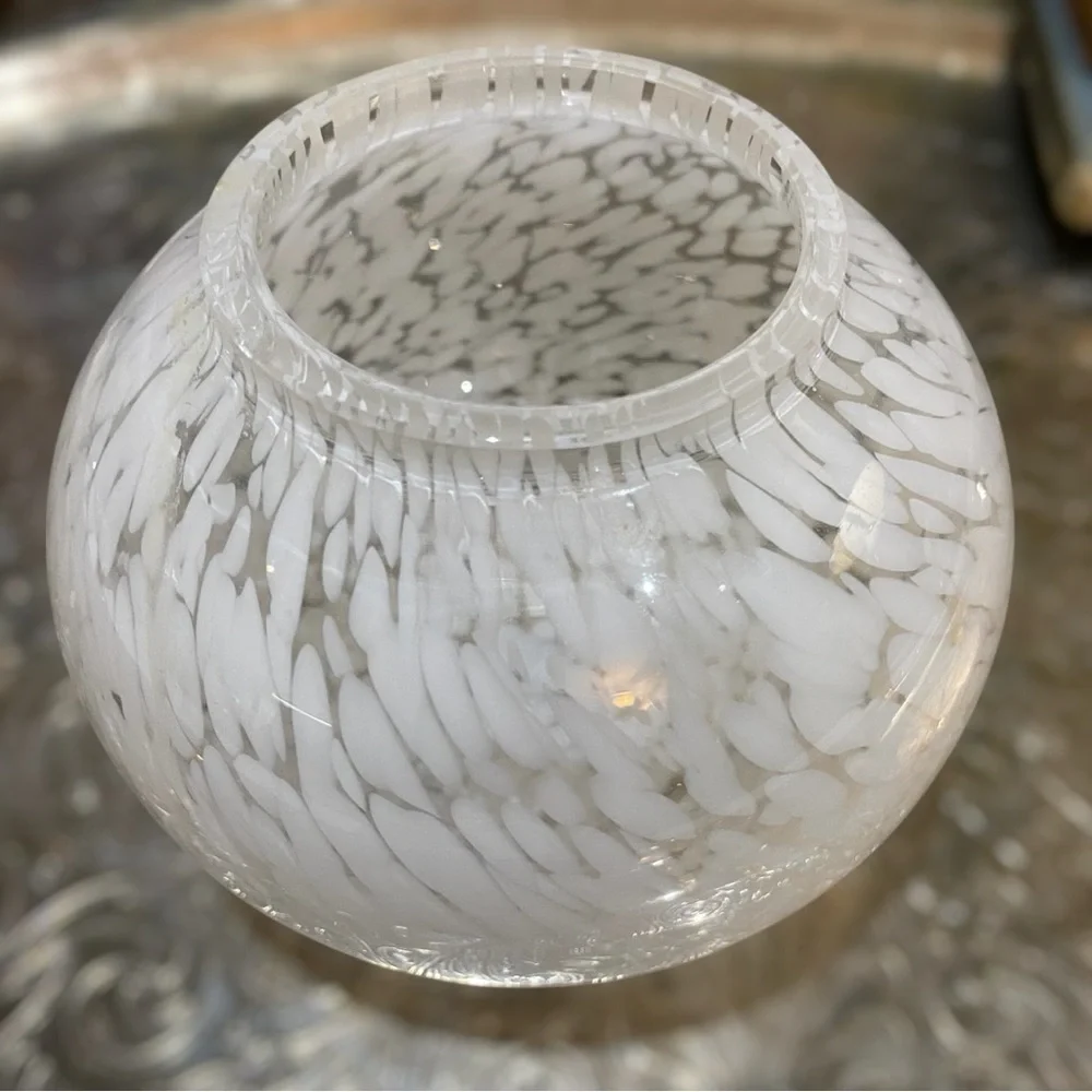Thomas O’Brien Vintage Modern Art Glass Vase White Clear